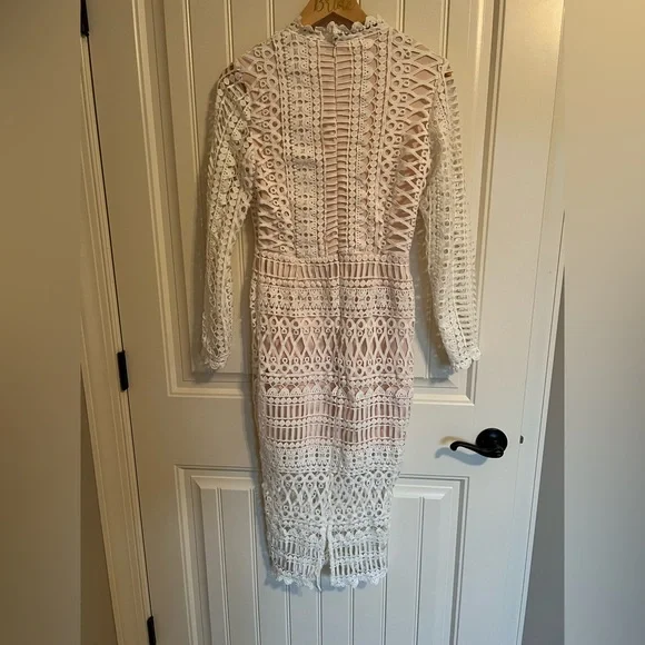 Misguided high structured lace midi dress NWT - Picture 2 of 3